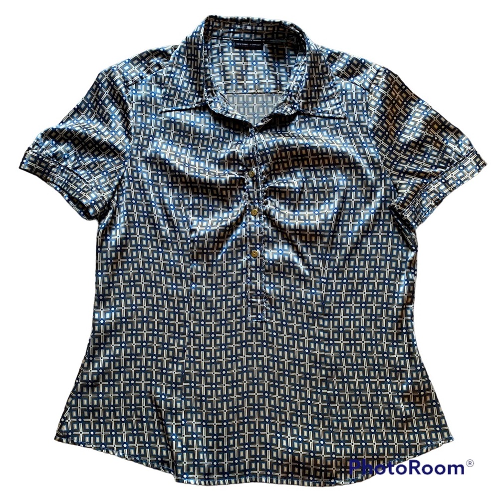 New York & Company blue button down short sleeve blouse, Large